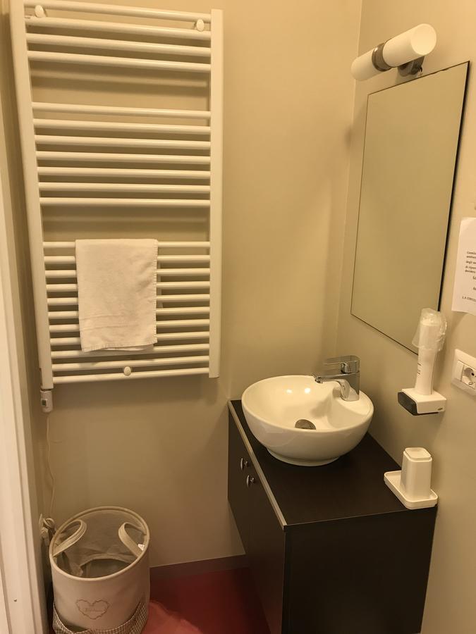 פייבה אמנואלה Hotel Elys מראה חיצוני תמונה