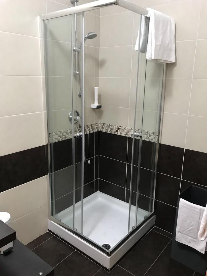 פייבה אמנואלה Hotel Elys מראה חיצוני תמונה